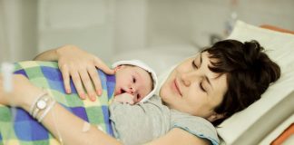 natural childbirth hindi