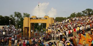 wing commander abhinandan welcomed at atari border